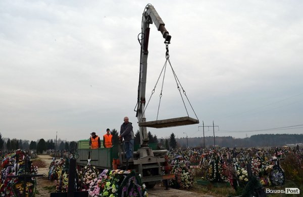 Щороку на цвинтарі у Гаразджі ховають понад тисячу людей. ФОТО