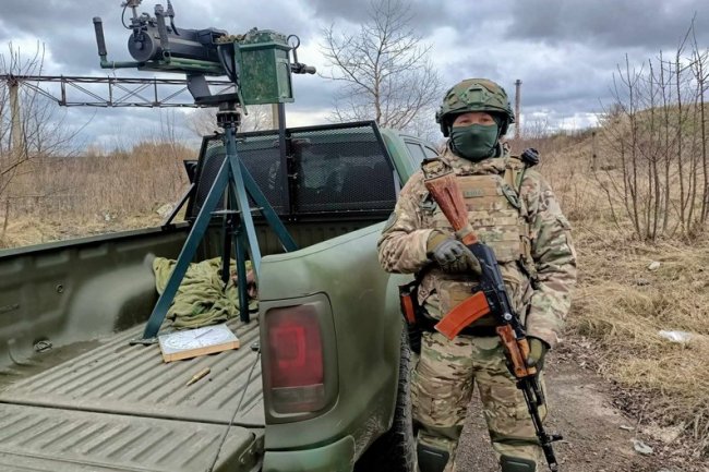 Боєць мобільної вогневої групи Валентин.