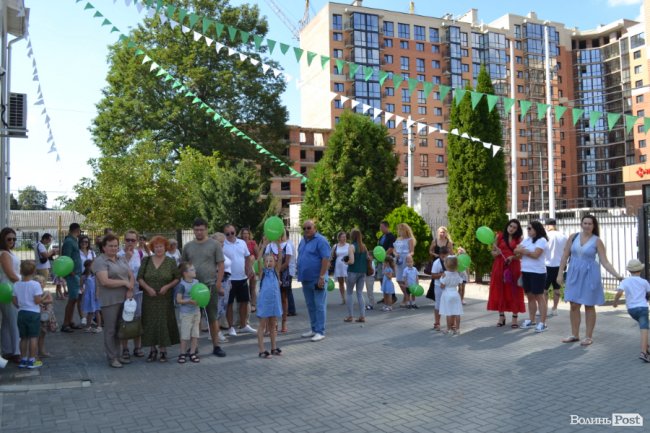 Без «домашки», канцелярії і форми: у Луцьку відкрили інноваційну школу ThinkGlobal*