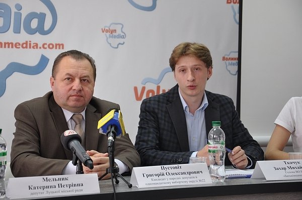 Григорій Пустовіт підписав меморандум про співпрацю із молодіжними лідерами*