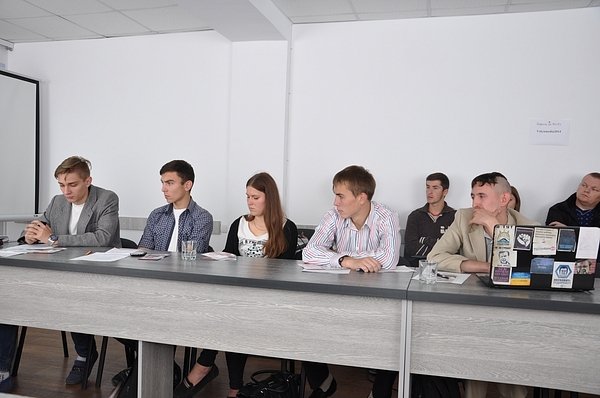 Григорій Пустовіт підписав меморандум про співпрацю із молодіжними лідерами*