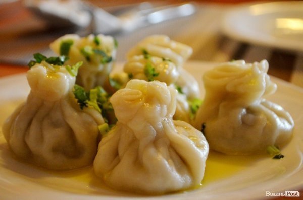 «Ресора» - мінус. «Чебуречна» - плюс. Смачного Луцька!