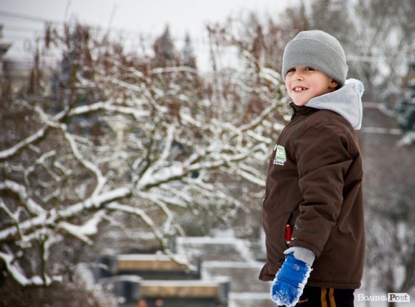У Луцьк прийшла справжня зима. ФОТО