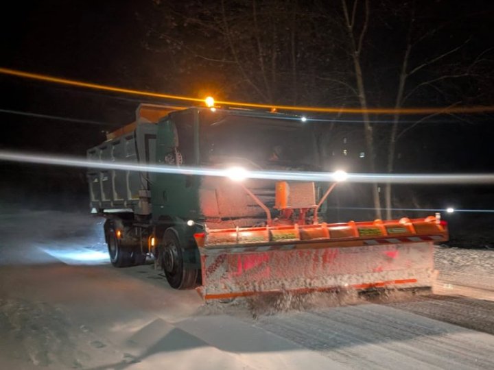 Чи будуть у новорічну ніч у Луцьку прибирати сніг