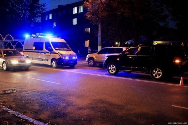 Аварія в Луцьку: зіткнулися два позашляховики. ФОТО