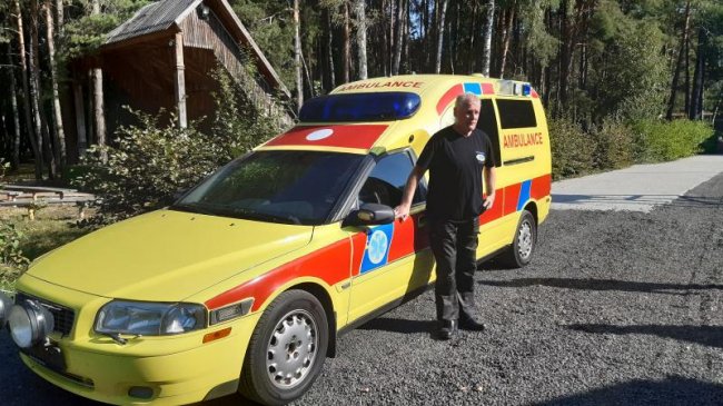 Волинська громада отримала надсучасну «швидку» від шведів. ФОТО