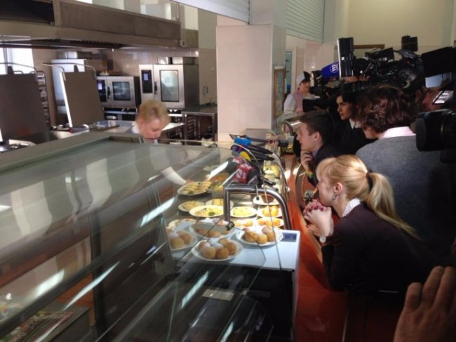 Їдальня Верховної Ради: чим харчуються нардепи. ФОТО