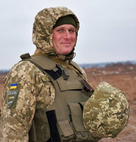 Показали, як тренуються стріляти бійці волинської бригади. ФОТО