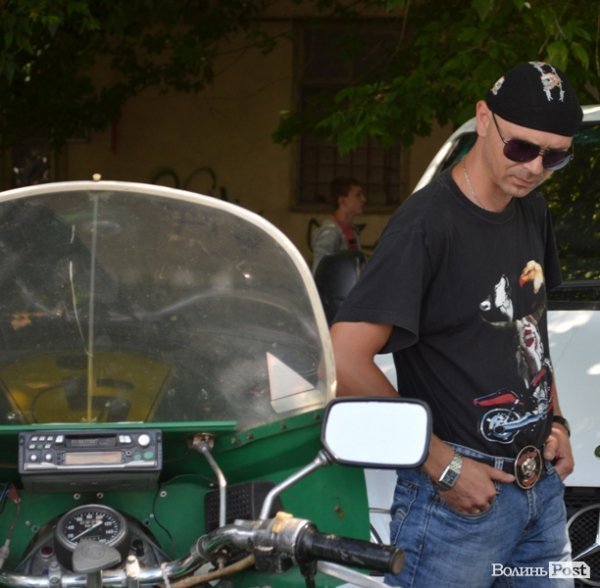 Під Луцьком - тусовка байкерів. ФОТО
