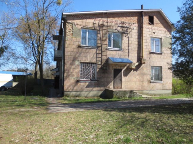 Через аукціон продають базу відпочинку на березі озера Світязь. ФОТО