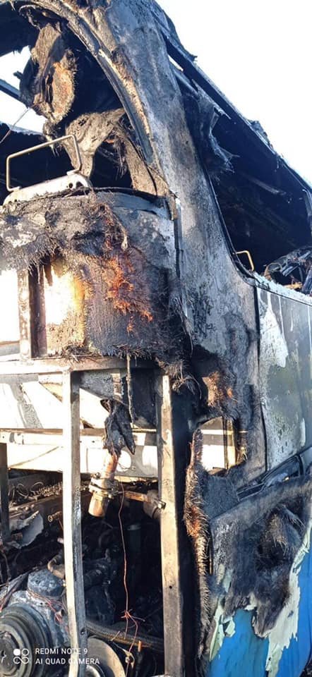 На Львівщині під час руху загорівся міжнародний рейсовий автобус. ФОТО