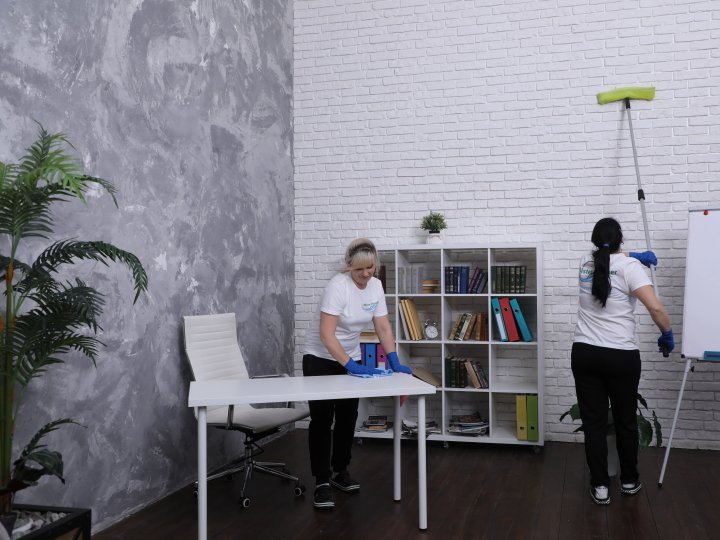 Як клінінгова компанія в Києві шантажує власних клієнтів  