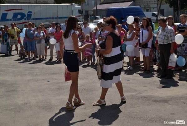 Фірма «Вікно Центр» у своє десятиріччя влаштувала розіграш подарунків. ФОТО*