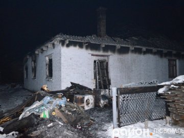 З'явилися фото жахливої пожежі у Любомлі