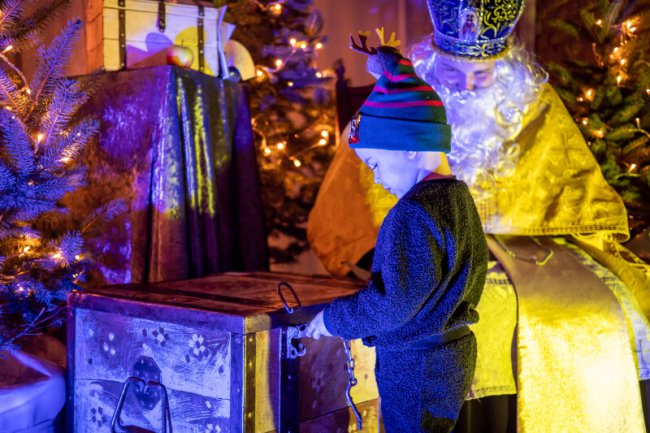 Як у Луцьку працювала резиденція святого Миколая в укритті