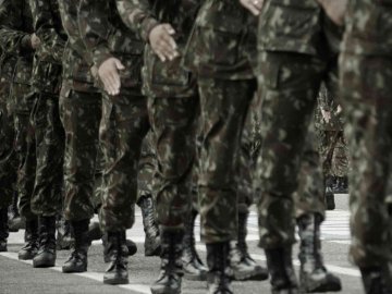 Росіяни вивозять українців в ОРДЛО і змушують воювати проти ЗСУ