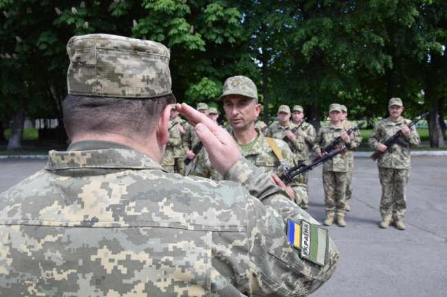 У Луцьку склали військову присягу новобранці-прикордонники. ФОТО