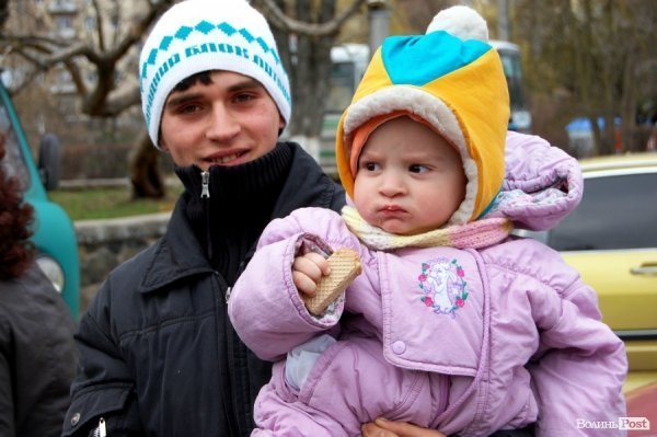 У центрі Луцька гуляли цигани. ФОТО