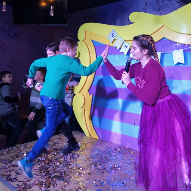 У «Промені» влаштовують дитячі вечірки «School party»*