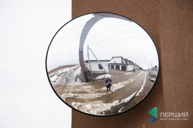 Як живеться у «Струмочку»: хто хазяйнує та як стежить за порядком у котеджному містечку*