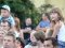 Найменші глядачі «Поліського літа» на плечах в батьків. ФОТОРЕПОРТАЖ