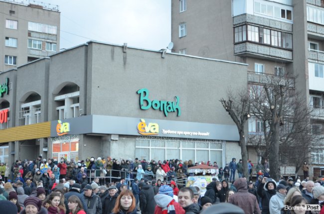 Повстанські пісні, зізнання в любові і до чого тут ва(Зе)лін: як на Волинь Порошенко приїздив. ФОТОРЕПОРТАЖ