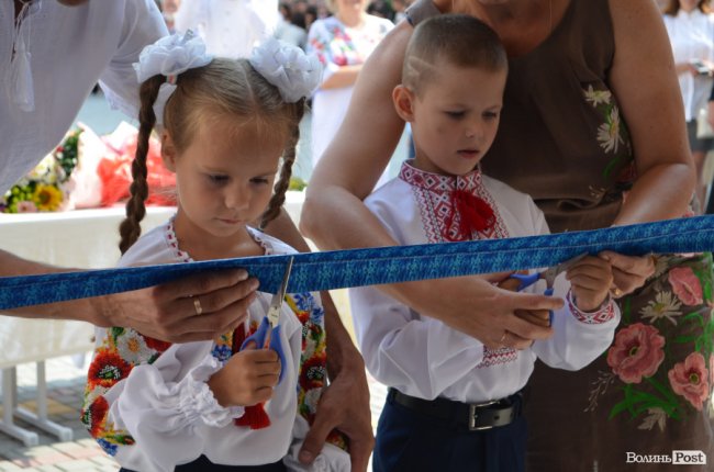 Під гаслом «Вперше»: луцька школа №27 відкрила свої двері. ФОТОРЕПОРТАЖ