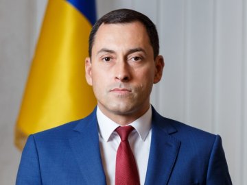 «Ні кола, ні двора»: головний прокурор Волині показав декларацію 