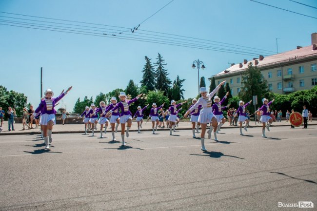 Перший день літа у Луцьку. ФОТОРЕПОРТАЖ 