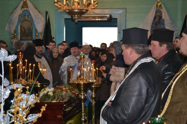 Як Нововолинськ поховав Героя Майдану. ФОТО