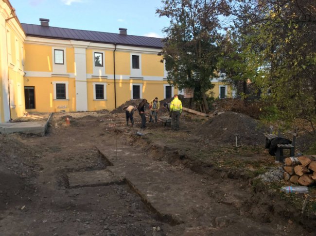 У Луцьку розкопали древній собор. ФОТО