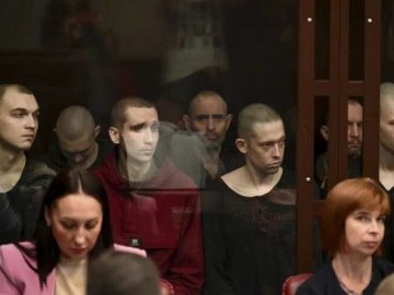 Офіційний воєнний злочин: Подоляк відреагував на судилище над українськими військовими в рф