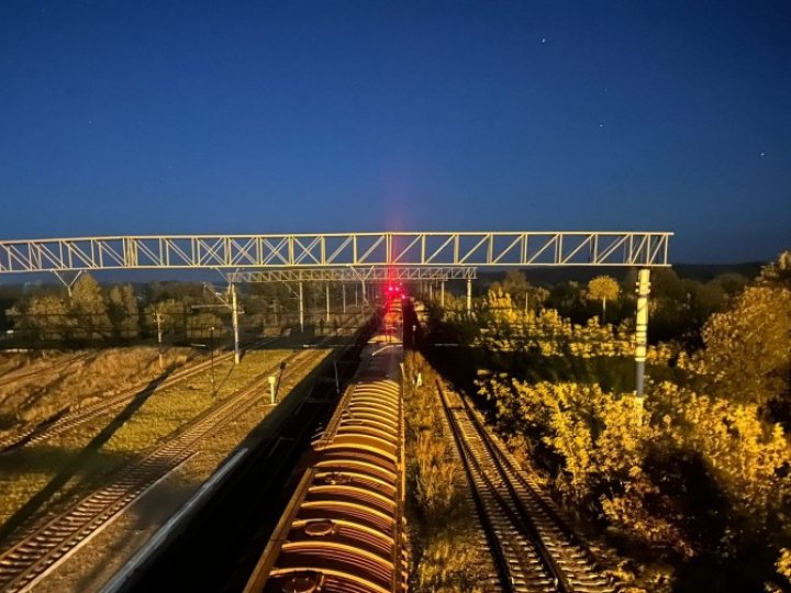 На Волині юнака вдарило струмом на даху потяга: у якому він стані