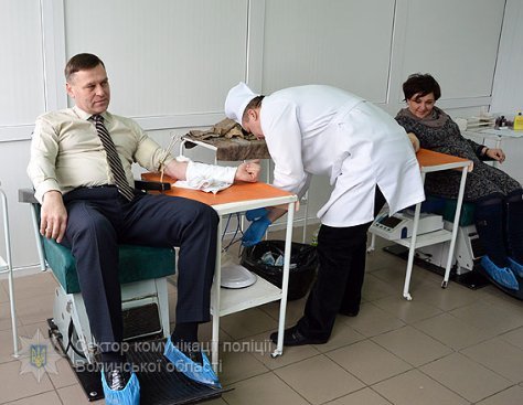 Волинські поліцейські здали кров для поранених бійців