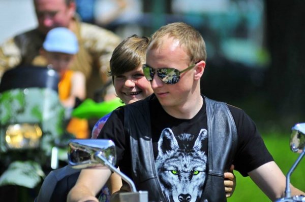 Байкери-«терапевти» влаштували свято для дітей. ФОТО