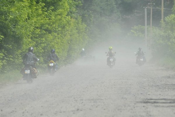 Байкери-«терапевти» влаштували свято для дітей. ФОТО