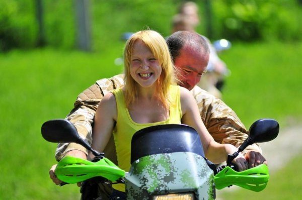 Байкери-«терапевти» влаштували свято для дітей. ФОТО