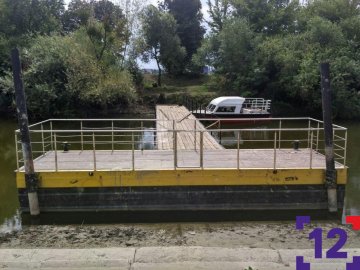 До «Бандерштату» через Стир у Луцьку зводять міст.  ФОТО