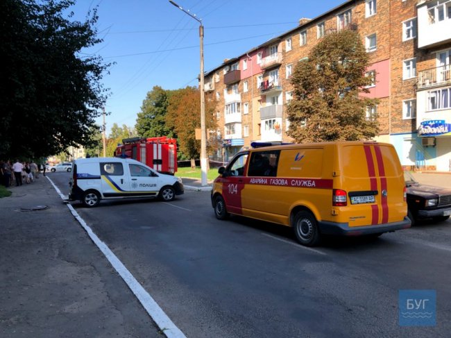 На Волині мешканців багатоповерхівки евакуювали через підозрілий предмет, схожий на вибухівку. ФОТО