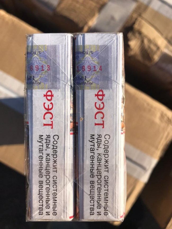 Сигаретний контрабандист влаштував погоню на Волині і наїхав на поліцейського. ФОТО, ВІДЕО