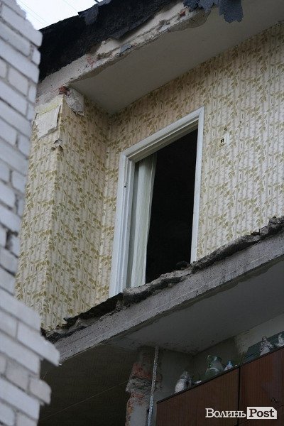 «Боялася ночувати, а дітей взагалі в квартиру не пустила», - жителька обваленого будинку 