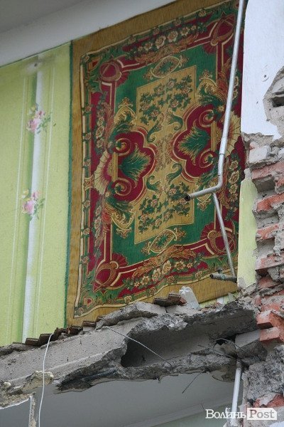 «Боялася ночувати, а дітей взагалі в квартиру не пустила», - жителька обваленого будинку 