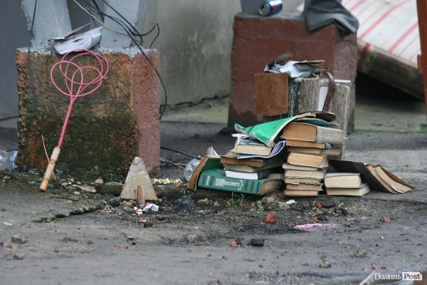 «Боялася ночувати, а дітей взагалі в квартиру не пустила», - жителька обваленого будинку 