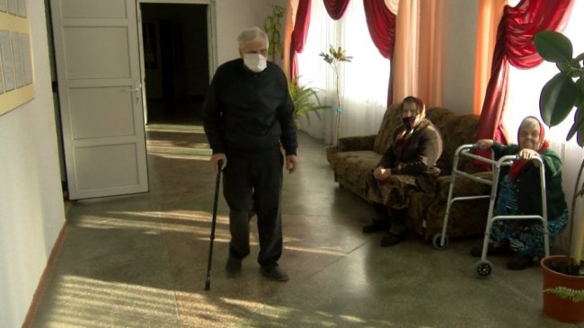 У Луцький геріатричний пансіонат поселили чоловіка, який місяць жив у пункті обігріву