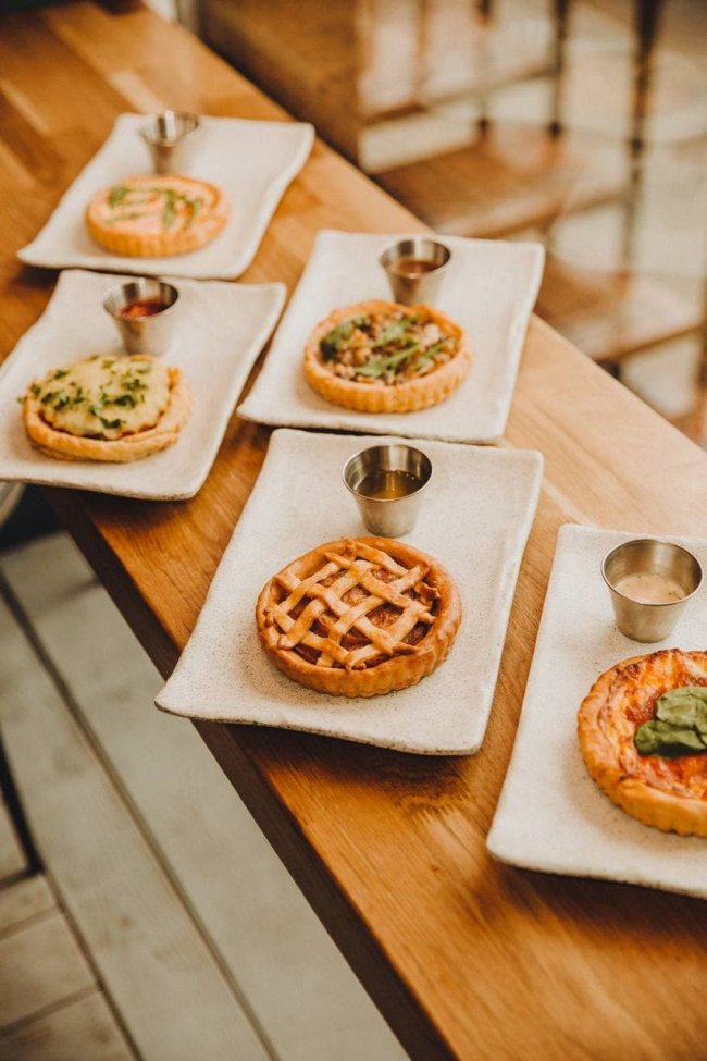 Локація, де смачно і красиво: чому варто піти у «Пай&Бургер» в центрі Луцька*