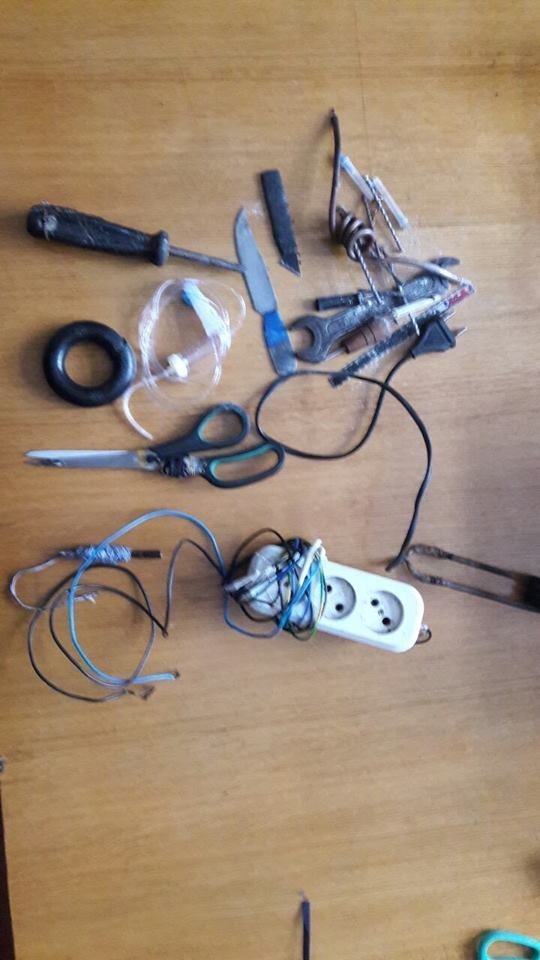 У волинській тюрмі знайшли зброю і невідомі таблетки