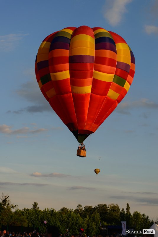 У небі над Луцьком – карнавал повітряних куль. ФОТО