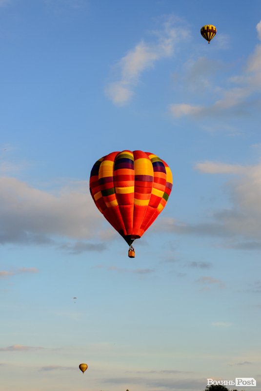 У небі над Луцьком – карнавал повітряних куль. ФОТО