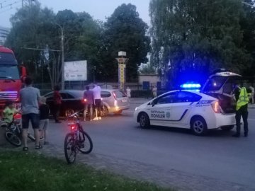 У Луцьку – аварія за участі двох легковиків. ФОТО