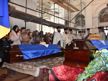 У Луцьку попрощалися з двома Героями, які загинули за Україну. ФОТО